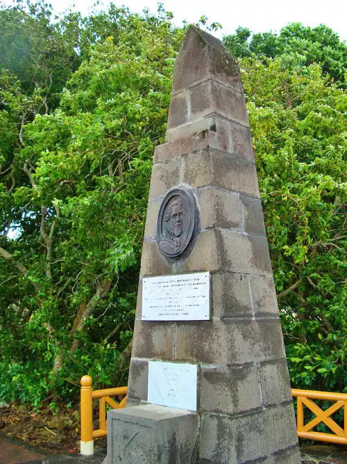 dutch landing monument